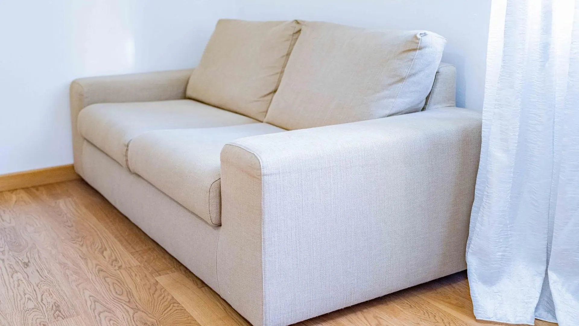 Casa Bouganville 데센자노델가르다 0*,